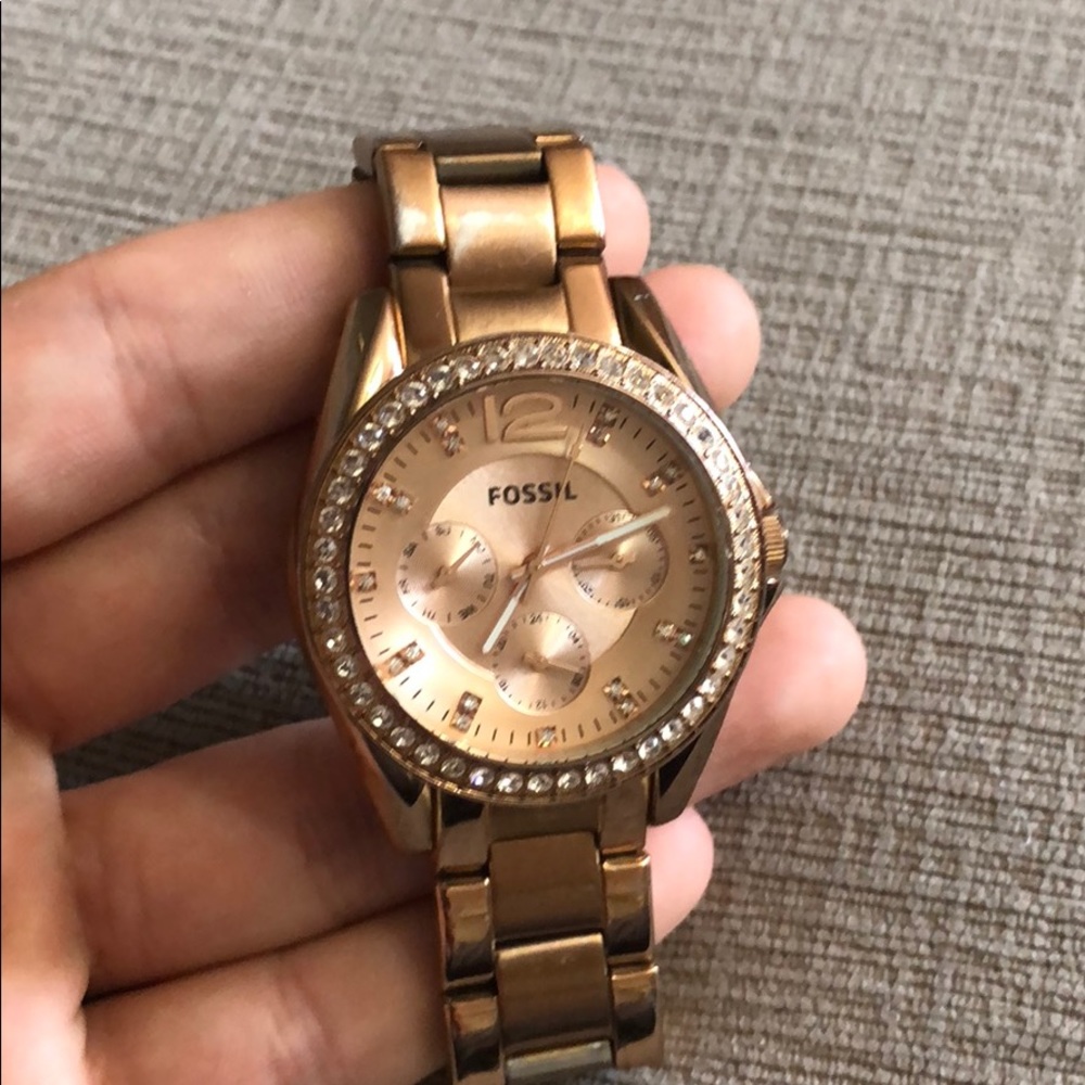 💵 DROP! Rose Gold Fossil Watch